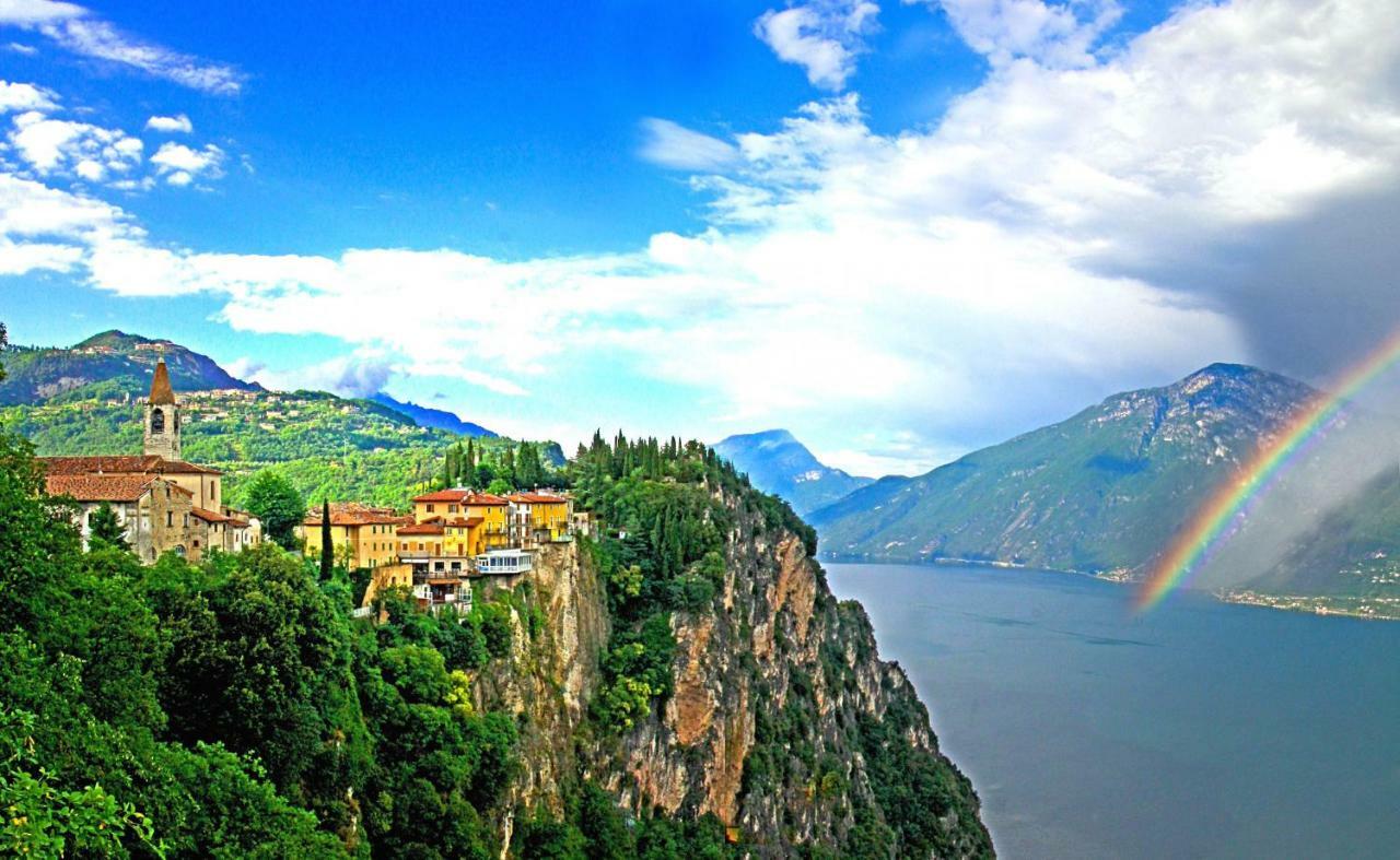 Casa Nonno Sergio Lake View By Gardadomusmea Tremosine Dış mekan fotoğraf
